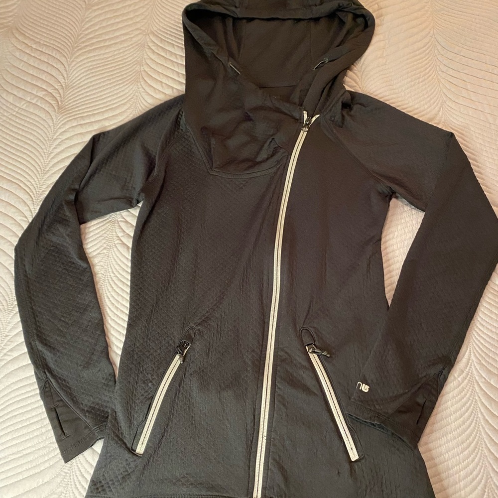 Burton black women’s Dryride full zip hoodie size medium.